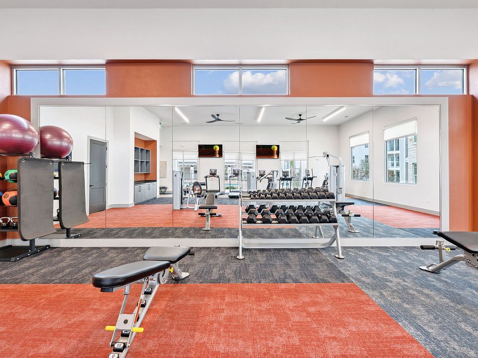 Free Weights and Medicine Balls at Legacy at Veramendi