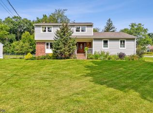 87 Sycamore Ave, Livingston, NJ 07039