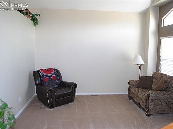 4th image of 3881 Roan Dr