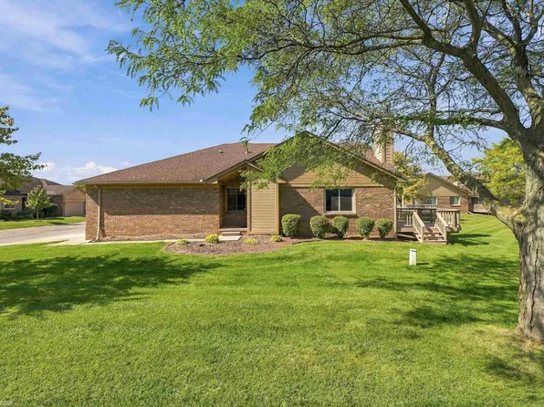 15385 Windmill Ct #60, Macomb, MI 48044