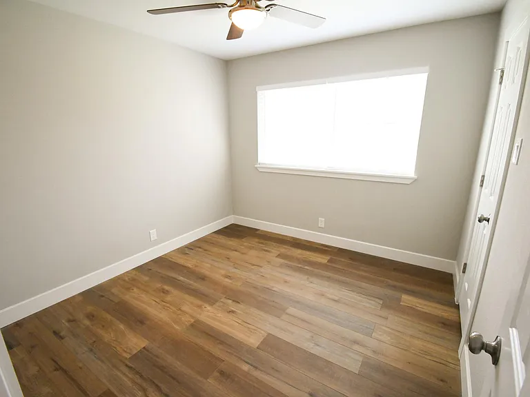 2805 Cornell Cir — Photo 5