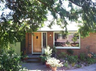 8918 15th Ave NE, Seattle, WA 98115