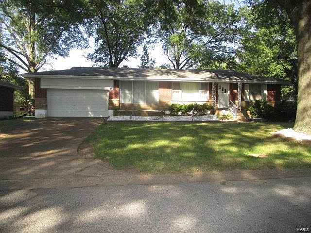 1st image of 9729 Colony Dr