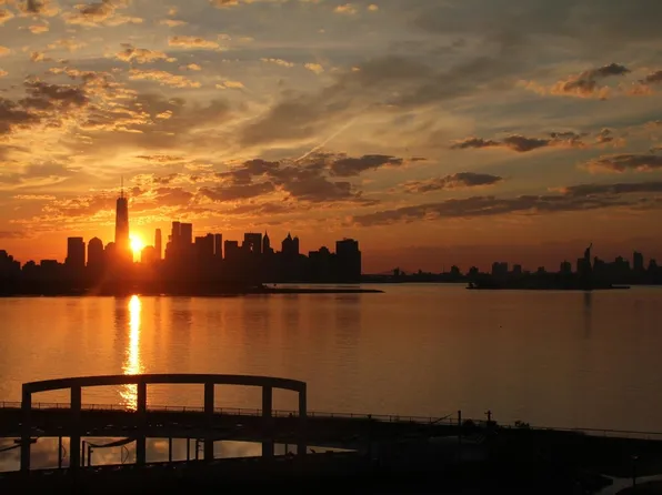 208 Shearwater Ct West image 29 of 44