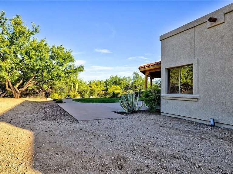 4750 N Bonanza Ave — Photo 51