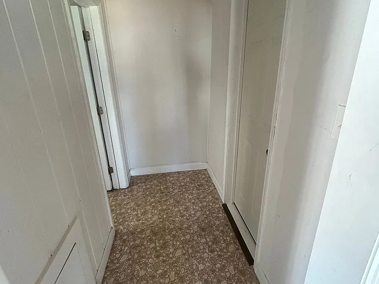 406 8th Ave S #4 — Photo 3
