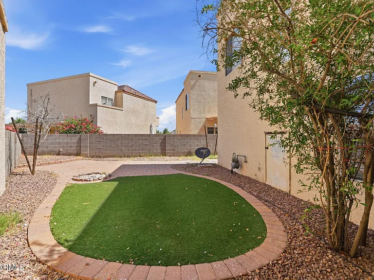 1026 W Libra Dr — Photo 34