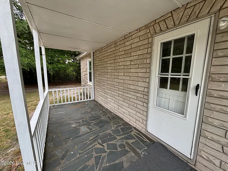 2455 Quewhiffle Rd — Photo 9