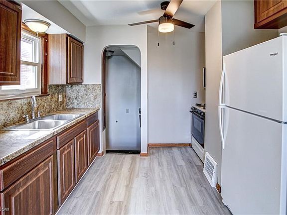 4th image of 7611 Ivandale Dr