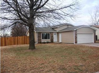 5429 S Santa Fe Ave, Wichita, KS 67216