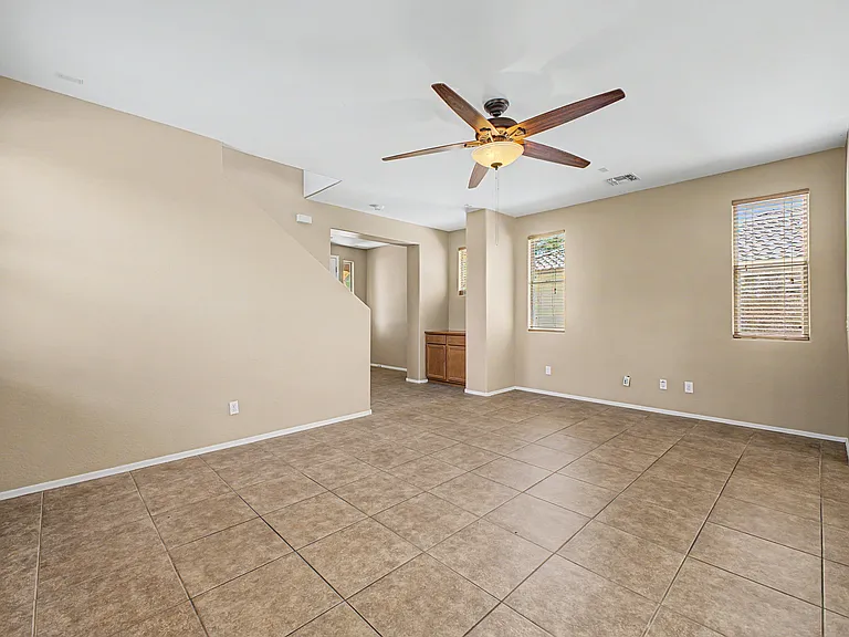 4167 E Woodside Ct — Photo 6