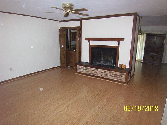 2nd image of 207 Ashland Dr