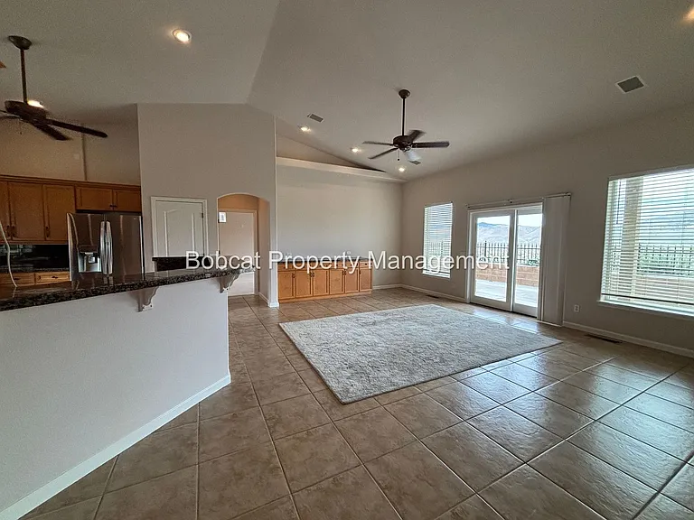 963 Ranchview Cir — Photo 20