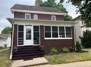 138 E Howard St, Portage, WI 53901