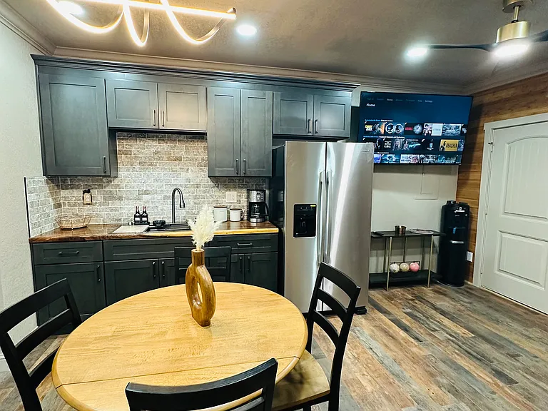 731 Kermit Ct — Photo 12
