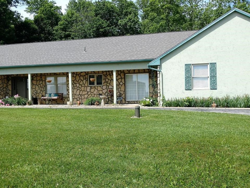 1st image of 2113 W Gardenia Dr