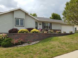 1023 Monterey Dr, Carroll, IA 51401
