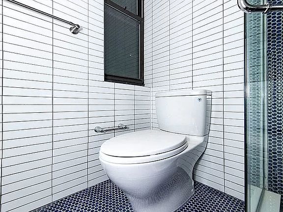 5th image of 26 Jane St APT 5F