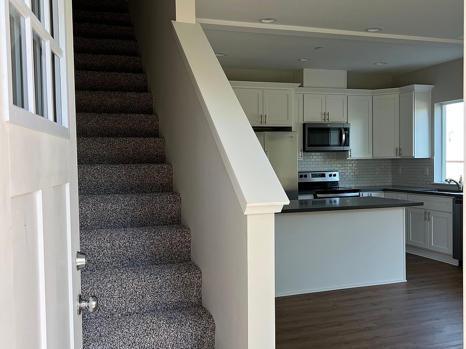 1st image of 314 Stevens Ave NE #D