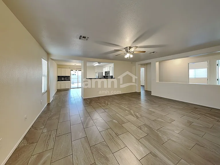 3035 W Lucia Dr — Photo 5