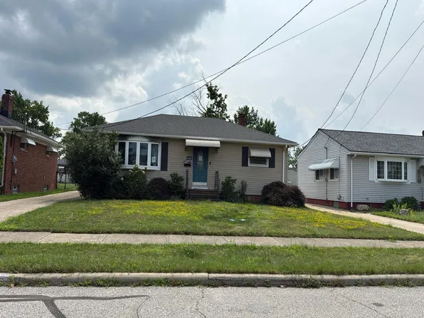 30116 Forest Grove Rd, Willowick, OH 44095