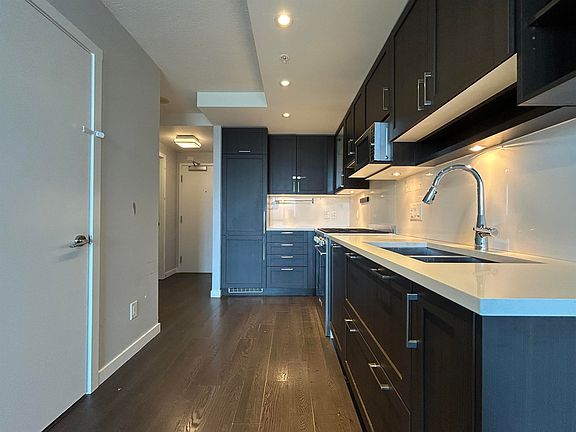 3rd image of 5515 Boundary Rd #2703