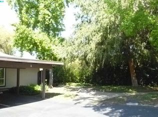 5515 Roundtree Dr APT B, Concord, CA 94521