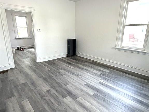 5th image of 403 S Market St