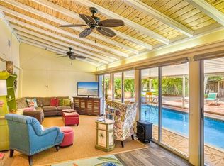 460-490 Old Trail Rd, Sanibel, FL 33957