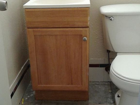 3rd image of 601 W Jefferson St APT 03