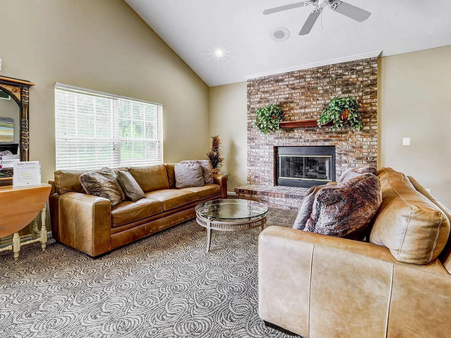 Woodbury Commons — Photo 4