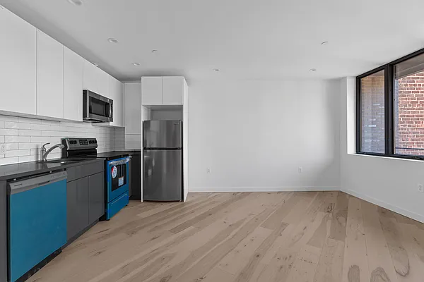 Rented by NY Space Finders Inc. | media 2