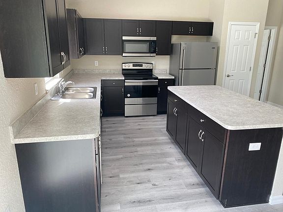 3rd image of 1369 W Delores Dr