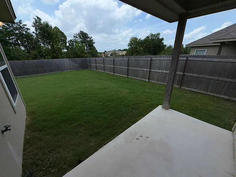 3314 Fenway Cir — Photo 18