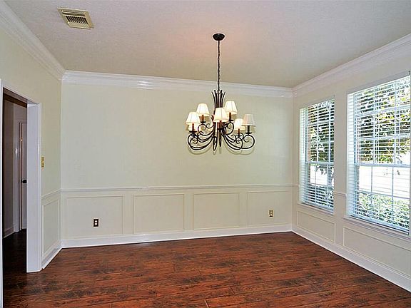 4th image of 5126 Candlewood Dr