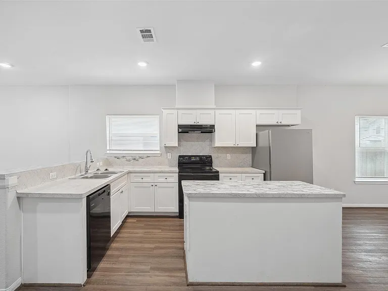 9018 Everglade Dr #A — Photo 7