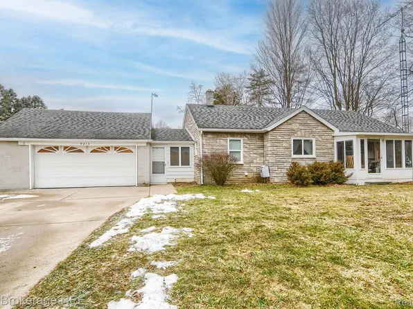 9213 N Clio Rd, Clio, MI 48420