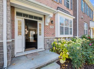 2766 Ashcombe Dr, Ann Arbor, MI