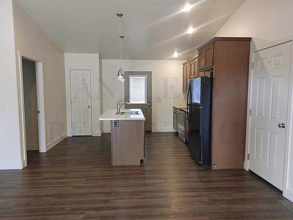 3rd image of 2708 Central Ave APT B