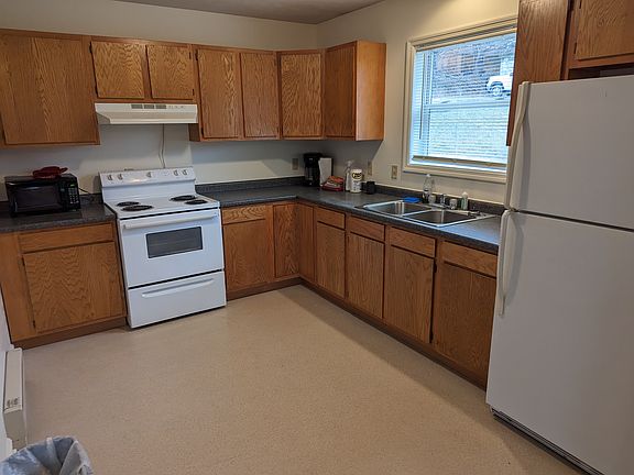 5th image of 650 Hillwood Dr #202
