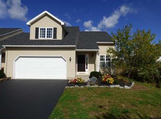 20C Pointe West Dr #C, Clifton Park, NY 12065