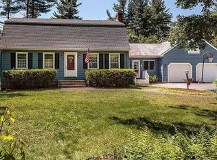 7 Galloway Rd, Chelmsford, MA 01824
