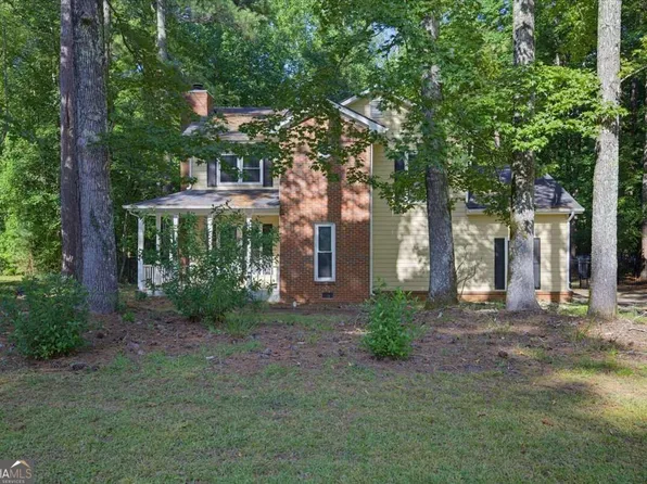 210 Groveland Dr, Peachtree City, GA 30269