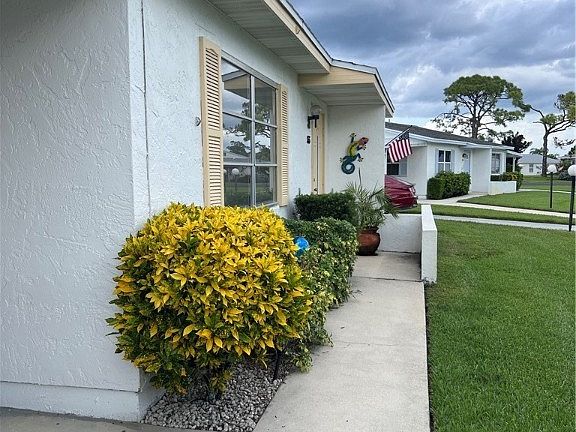 3rd image of 55 Heath Aster Ln