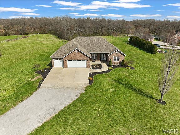 2nd image of 8609 Maple Grove Rd