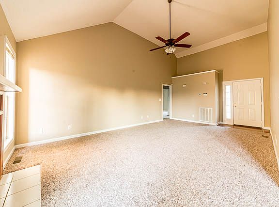 4th image of 4056 New Grange Cir