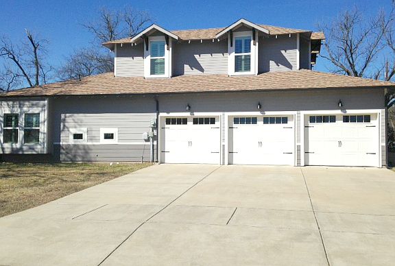 2nd image of 612 Barnes St