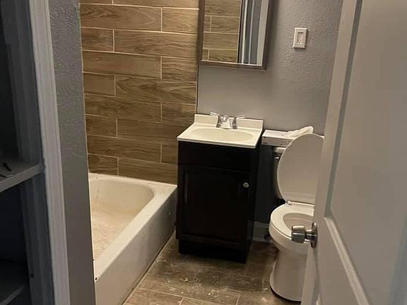 3rd image of 1088 Palmetto Ave #787