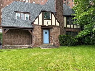 13707 Drexmore Rd, Cleveland, OH 44120