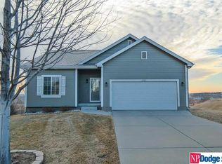 13713 S 14th St, Bellevue, NE 68123